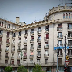 Pulse Jackquaters , Budapest Hungary